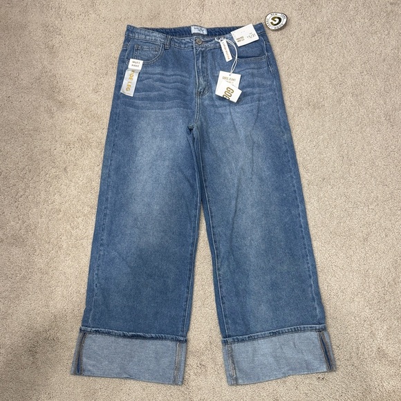 GOGO Denim - GOGO Wide-Leg Cuffed Jeans in Medium Blue